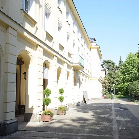 Elegant Promenade